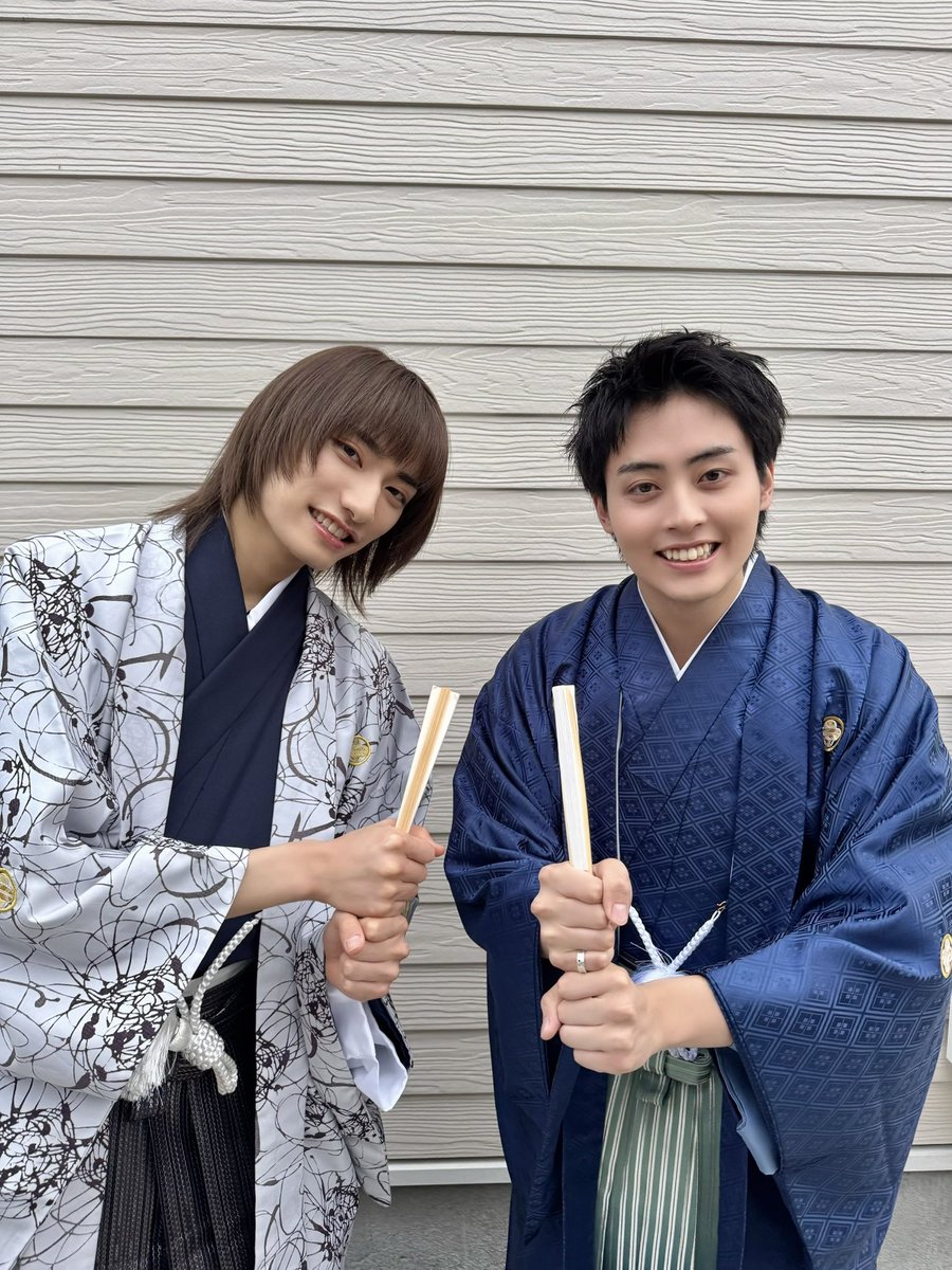 Supdra_staff's tweet photo. ／
スターダストチャンネルにて、
「成人式企画2025 後編」公開中💫
＼

SUPER★DRAGONの最年少、
#松村和哉 #柴崎楽 が登場しております！

ぜひご覧ください！

🎥 ご視聴
https://t.co/TANCftbEF3

#EBiDAN
#スパドラ #SUPERDRAGON https://t.co/zoKBY7xQ6w
