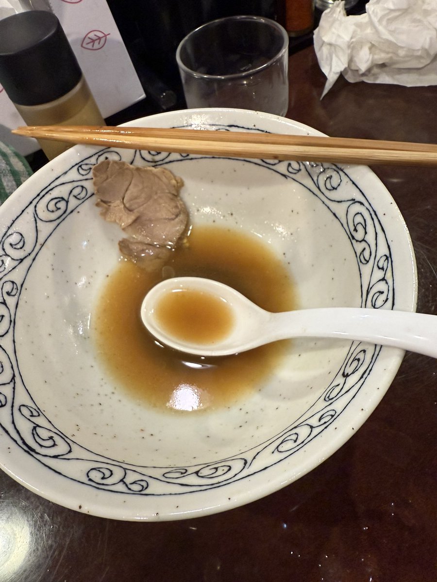 ここの中華そばず〜っと狙ってタノニ
おやすみまるかぶりすぎて萎えてた、

煮干しらーめん激うま案件🫶🏾
ライス🍚いけなかったん、すーぷのみほせなかったん、心残り🥺