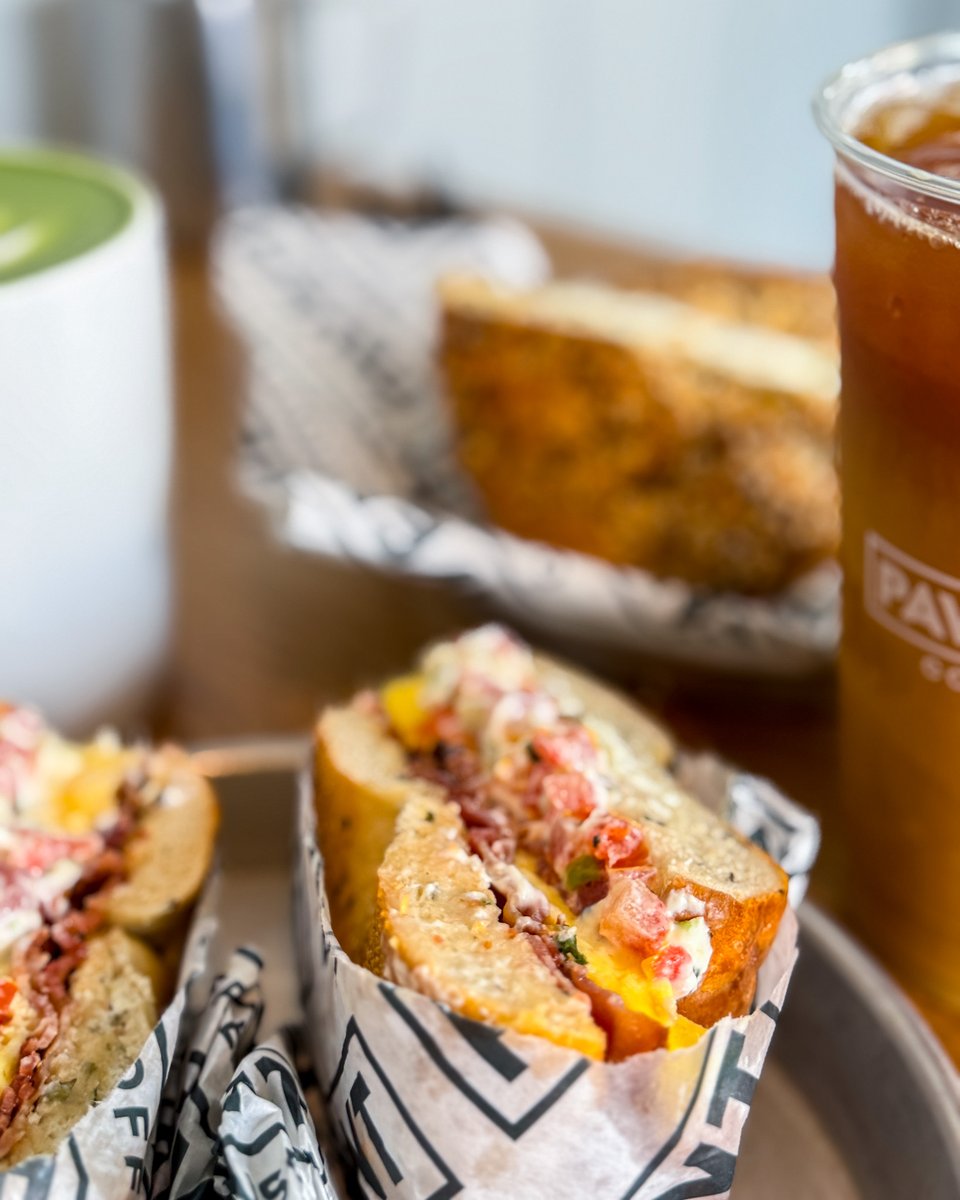 Another day, another Pavement date. Which bagel &amp; bev combo is yours? 🥯☕