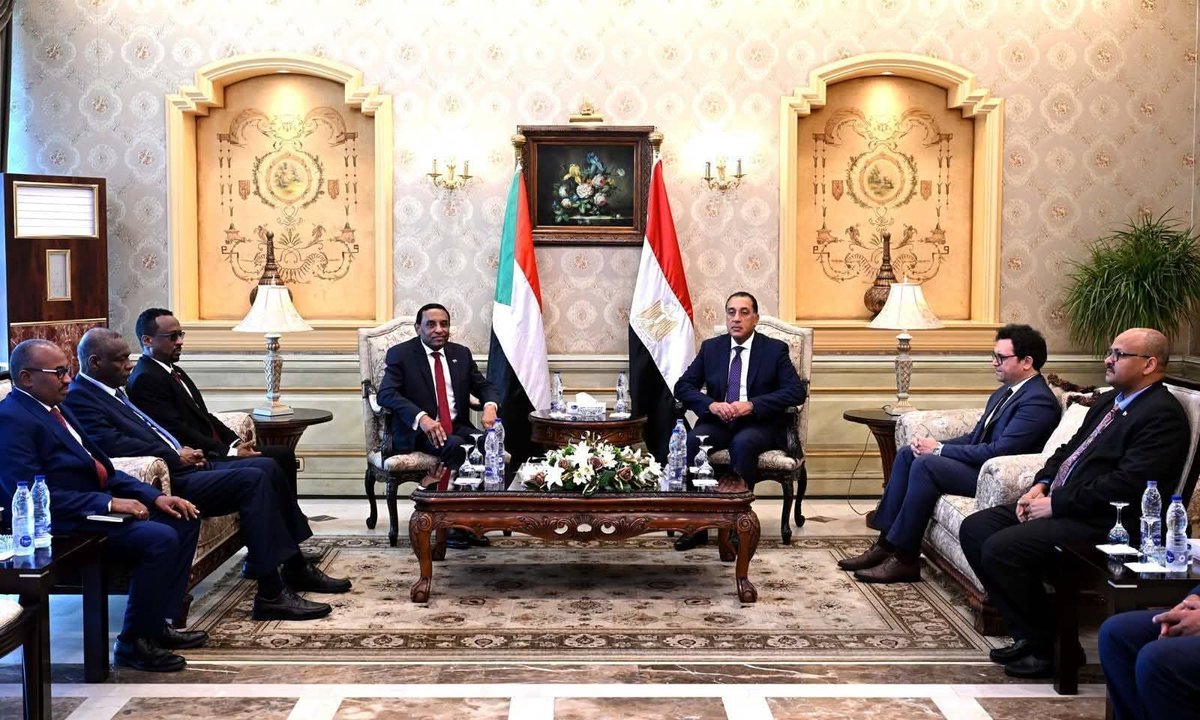 Reham Bedere (@rehambedere) on Twitter photo استقبل رئيس الوزراء نظيره السوداني بمطار القاهرة الدولي
#المستشار_سامح_المشد
<a href="/SamehALMashad5/">المستشار / سامح المشد</a> استقبل رئيس الوزراء نظيره السوداني بمطار القاهرة الدولي
#المستشار_سامح_المشد
<a href="/SamehALMashad5/">المستشار / سامح المشد</a>