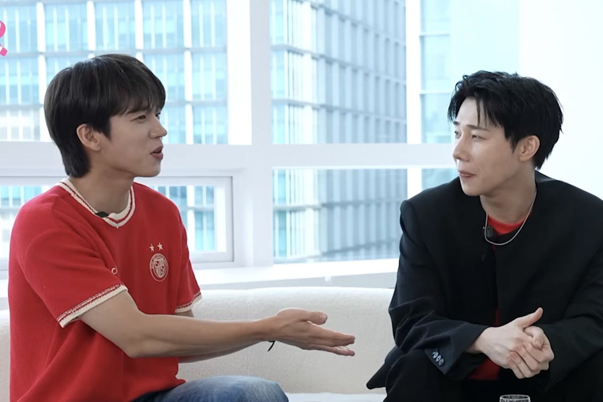 진짜 바라보는 눈빛봐