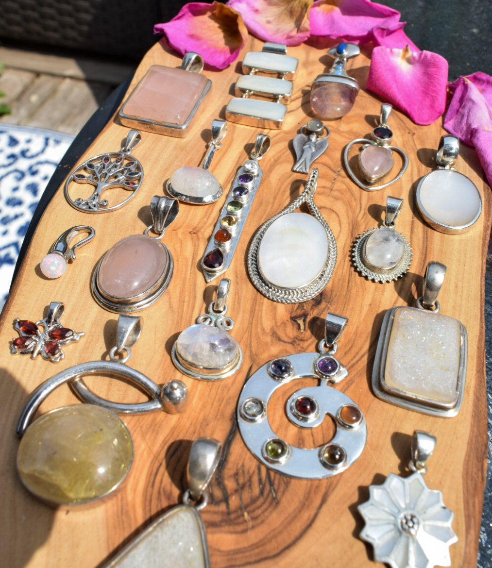 POV: you've stumbled upon my bohemian, witchy inspired small jewellery ✨️🌜

All jewellery that you'll see is either upcycled, vintage or preloved. 

Postage in the UK is free 🥰

#UKmakers