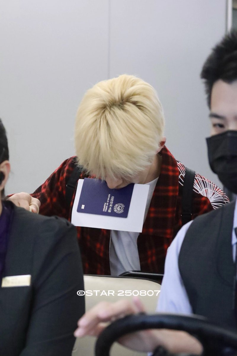 250807｜TPE
#비아이 #김한빈 #kimhanbin <a href="/shxx131bi131/">김한빈</a>