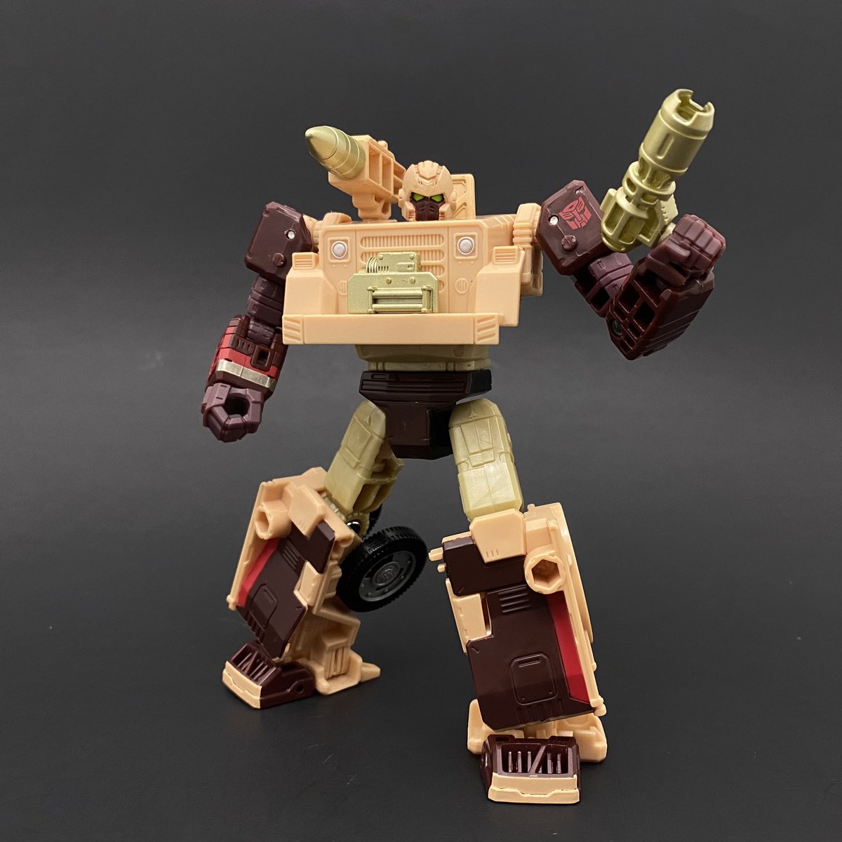 Junker / #transformerscustoms
#junkion
#transformers