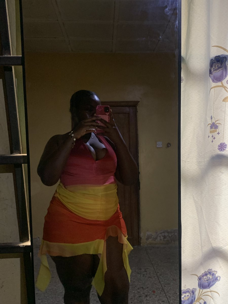 Introducing our new two set piece ✨Sunset ✨

Price: N25,000

For a longer skirt: N28,000

Please RT🙏