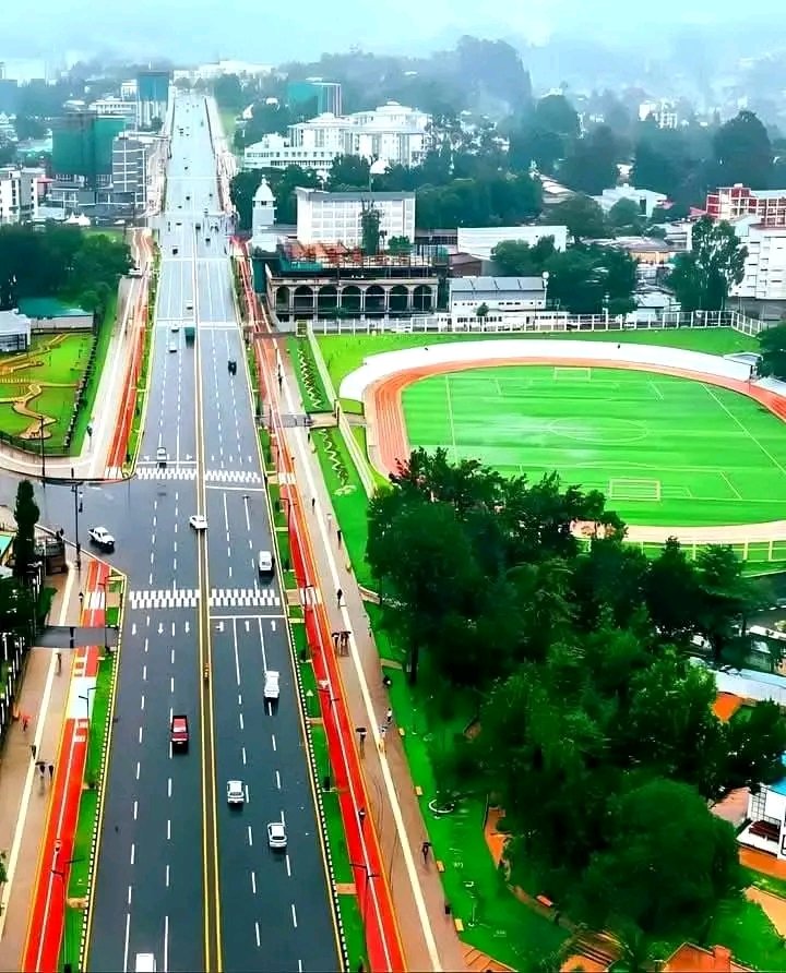 Adamu17454372's tweet image. #Ethiopia (Addis Abeba)!
#Progressing prosperity (2p)!
#Aaragalfii warra galfata hin nyaannee🙏🙏🙏