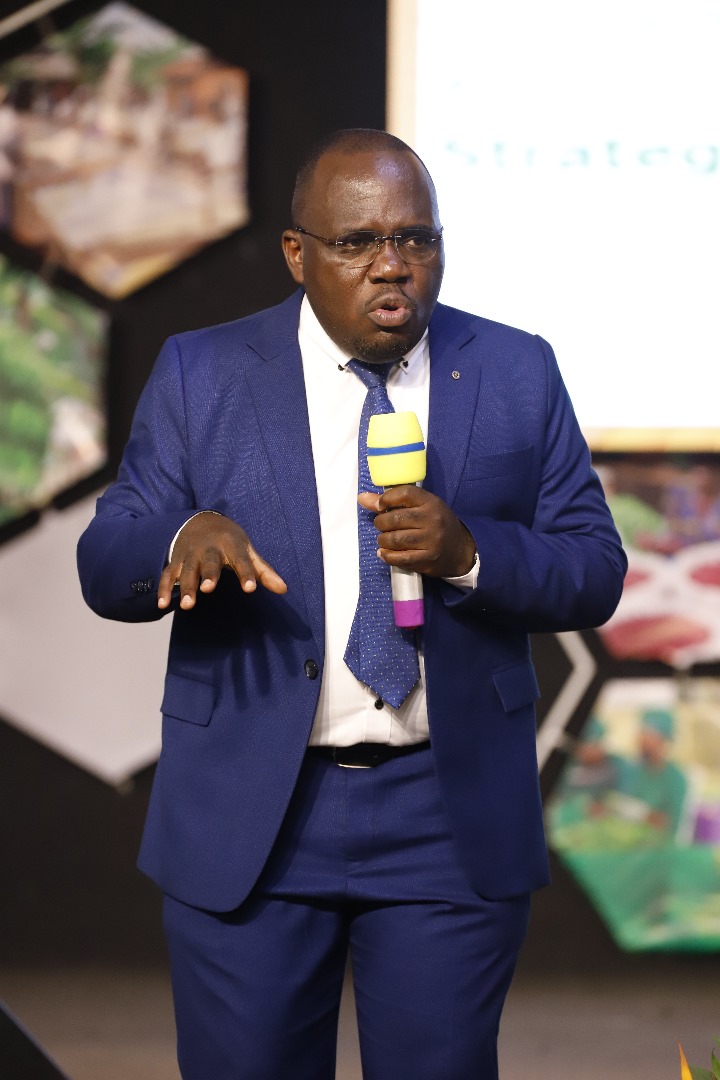 Tumusiime 👷♂️🧔♂️ (@petertumusiime9) on Twitter photo Meet Joseph Lwanga Kiggundu Mugerwa — Agri-Business & Green Finance Manager at <a href="/pridebankltd/">Pride Bank Limited</a> — speaking at #BusinessConvention2025 📍Victory Christian Centre, Ndeeba.
Pride Bank is growing with you:
-Savings, loans & forex
-Trade Finance coming soon
-SME & Corporate Loans up to Meet Joseph Lwanga Kiggundu Mugerwa — Agri-Business & Green Finance Manager at <a href="/pridebankltd/">Pride Bank Limited</a> — speaking at #BusinessConvention2025 📍Victory Christian Centre, Ndeeba.
Pride Bank is growing with you:
-Savings, loans & forex
-Trade Finance coming soon
-SME & Corporate Loans up to