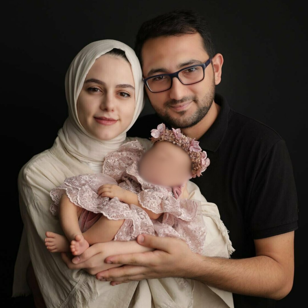 6 Şubat Depremi’nde hayatını kaybeden Nesibe Kaya Zabun’un Gazi Üniversitesi Hukuk Fakültesi diplomasını sahte diploma yapıp satıldığı ortaya çıktı.

85 Milyon vatandaşın verisinin ortada olmasının sonuçlarından birisi de budur. Ölenleri tespit ediyorlar, yerine sahte diploma