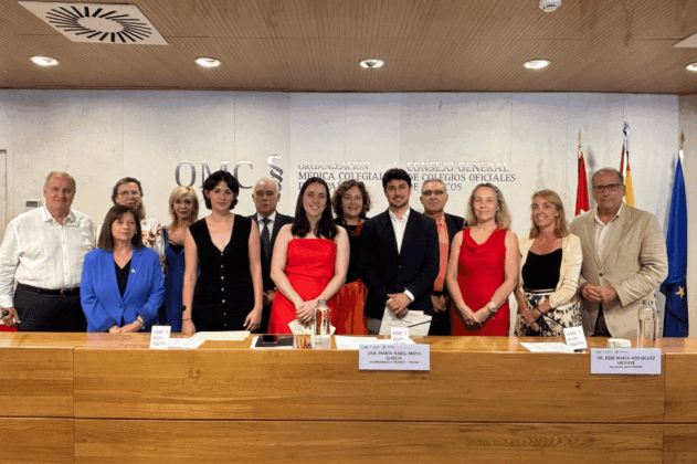 FPSOMC's tweet photo. Guillermo Lillo y Manuela Berdún reciben los Premios Jesús Galán 2024 por su excelencia académica.

Gracias a la #FPSOMC y al apoyo de nuestros socios, sus trayectorias son ejemplo de cómo la solidaridad médica construye futuro. 💙 @IICOMV #COMHuesca

#FamiliaMédica #PremiosJesúsGalán #MédicosQueAyudan

https://t.co/qGHtiD99No