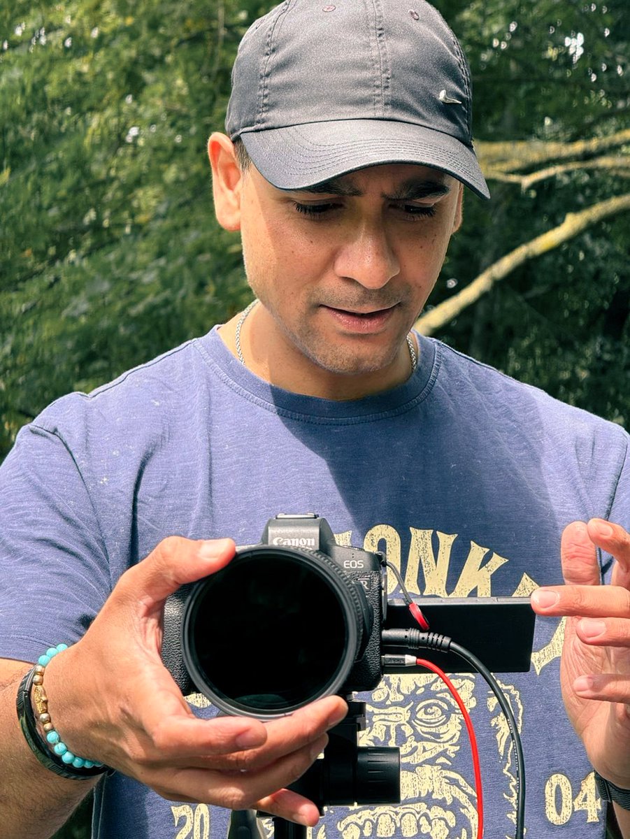imibrahimfilms's tweet photo. Behind the camera 📷 

#artist #film #director https://t.co/EByi7D0Ul0