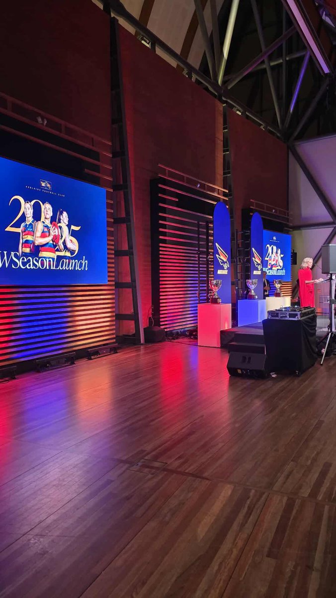 Rainbow Crows tweet media