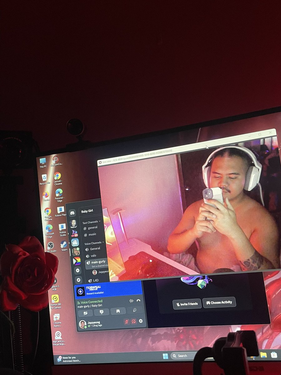 OF live later 🤤 emz