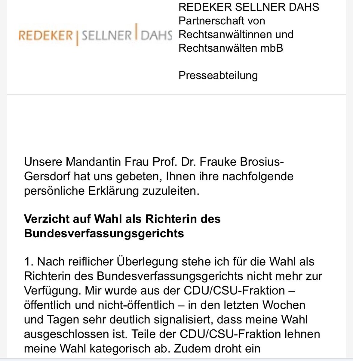 Prof. Dr. Frauke Brosius-Gersdorf erklärt in einer persönlichen Erklärung den Verzicht auf die Wahl als Richterin des BVerfG (Quelle: Mitteilung der Kanzlei Redeker). Zum ganzen Inhalt der Erklärung später mehr.