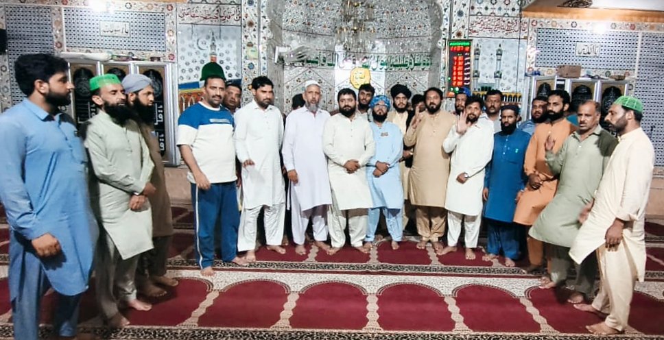 پاکستان سنی تحریک رائے پور اعوان سیالکوٹ کے ذمہ داران اور کارکنان کے ساتھ میٹنگ جس میں مختلف امور پر تبادلے خیال