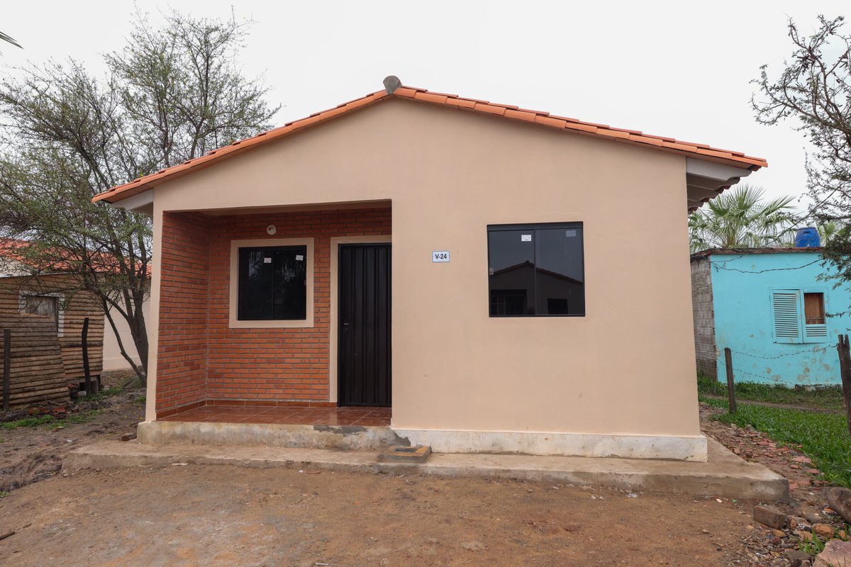 🏗️ Avance de obras

La construcción de3️⃣5️⃣ viviendas sociales del territorio social San Cayetano, en la ciudad de Limpio, progresa a paso firme.

Actualmente se realizan los retoques finales, como trabajos de pintura, terminaciones y detalles técnicos, dejando cada unidad