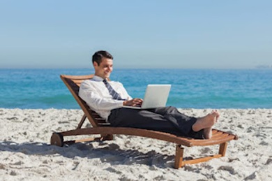 Los trabajadores con contrato fijo discontinuo en España tienen derecho a un periodo mínimo de treinta días naturales de vacaciones anuales retribuidas en proporción al tiempo efectivamente trabajado durante el año, por <a href="/gtabogados13/">González Torres Abogados</a>  togas.biz/articulos/arti…