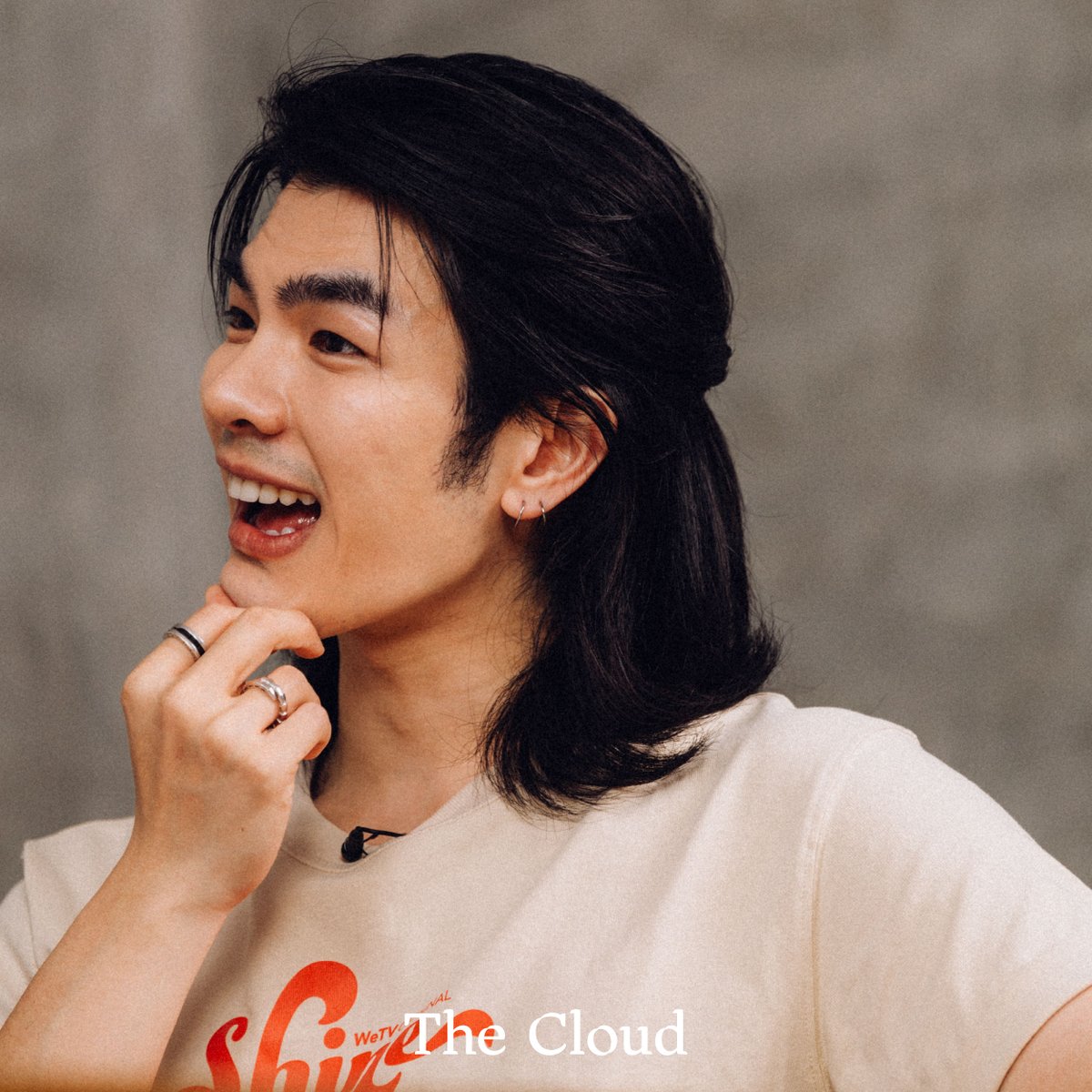 readthecloud's tweet image. อ่านบทสัมภาษณ์เต็มในคอลัมน์ ‘คนคุย’ readthecloud.co/mile-apo/

#readthecloud #TheCloud #คนคุย #มายอาโป #ShineTheSeries #MileApo #MilePhakphum #ApoNattawin #TheCloudxMileApo