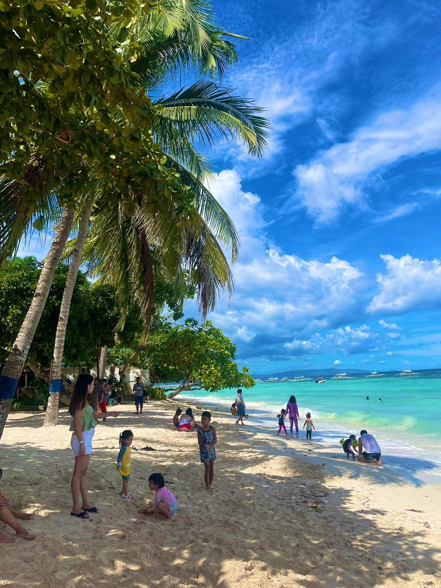 날씨가 다시 좋아졌어요!! 요즘 떠오르는 필리핀 여행지 보홀!! 투어 및 가이드 문의는 디엠주세요오~~~

#보홀 #보홀여행 #보홀커플 #보홀부부 #보홀가이드