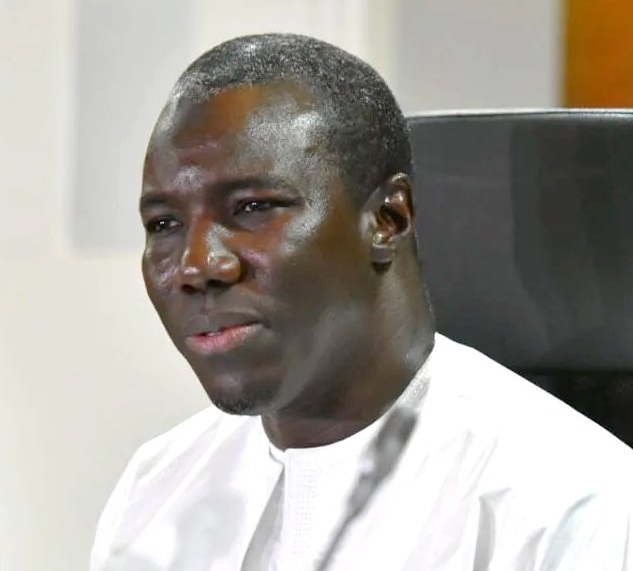 Bah Diakhaté, Moustapha Diakhaté et Assane Diouf inculpés du délit "d’offense à une personne exerçant tout ou partie des prérogatives du président de la République" et relaxés
Ndoye alias Roland Freisler doit arreter de chercher à trouver une immunité à Ousmane Sonko.