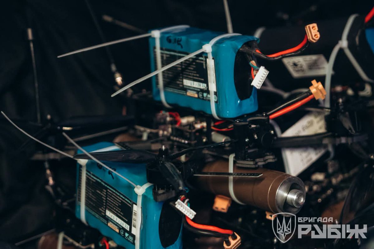 Prep Before Work 🤙🏻

Operating a drone is just one part of the mission. In a skilled UAV team, every specialist knows how to properly assemble and recalibrate the aircraft—because only a perfectly tuned drone delivers maximum impact against the enemy. 🛠

Right now, the Rubizh