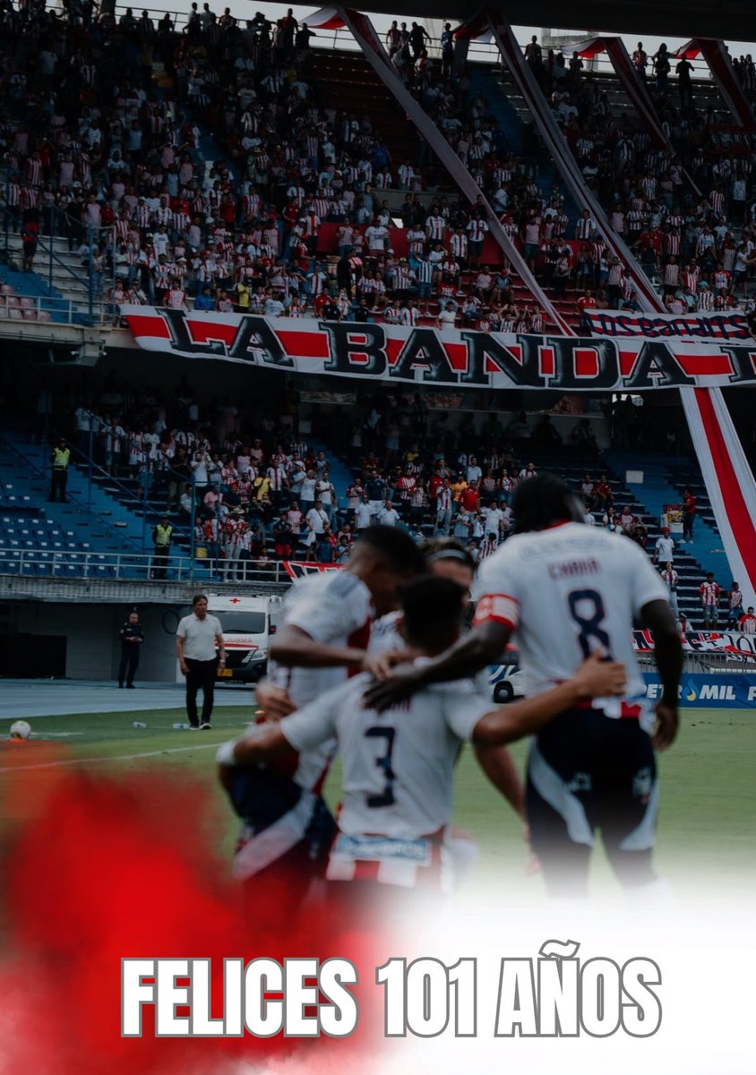 🦈. Un día nació un amor genuino, lleno de momentos, emociones y sensaciones, que solo tu me has dado. Y otro día morirá un amor incomparable, con un legado generacional lleno de pasión y gratitud por los colores 🔴⚪️. 
FELICES 101 AÑOS TIBURÓN Y GRACIAS TOTALES POR ESTE AMOR🙏.