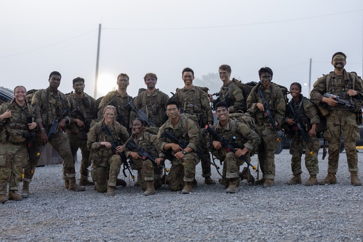 ArmyROTC's tweet image. Cadets in 10th Regiment #AdvancedCamp have completed the 8-mile ruck march, putting them miles closer to graduation and one step closer to their futures as Army officers.
Check out the link in our bio for more!
📸 By Sidney Lasley, Murray State University