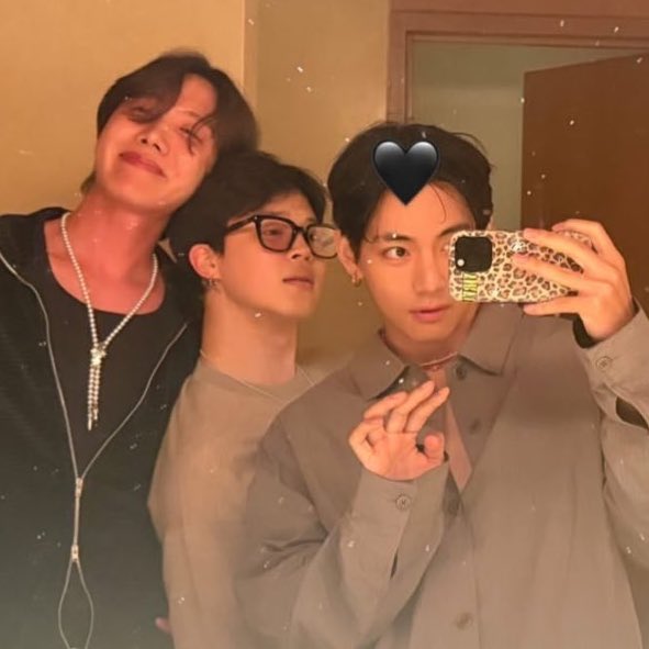 Supbnj's tweet photo. ค่ะคุณหนู โพสต์แบบไม่ได้ตั้งใจแต่คนมันแบ๊วแต่กำเนิดก็จะออกมาประมาณนี้แหละ https://t.co/cGs8NSgBya