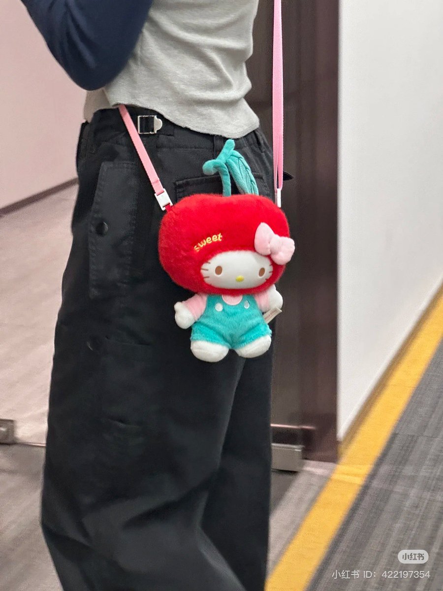 cdoll's tweet photo. cherry hello kitty https://t.co/0oKr2d6ikK
