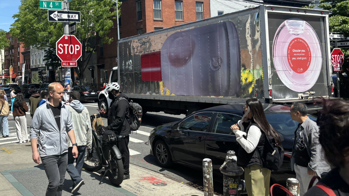 ๐ Adgile Media ๐ (@adgilemediagrp) on Twitter photo Glossier said: โWe want a truck you canโt miss, but also donโt want to miss.โ So we built one. A rolling Glossier You illusion through NYC. People stopped. Stared. Filmed. Then came the WNBA stunt. Then Rรชve + Doux. Letโs keep making magic. <a href="/AdgileMediaGrp/">๐ Adgile Media ๐</a> Glossier said: โWe want a truck you canโt miss, but also donโt want to miss.โ So we built one. A rolling Glossier You illusion through NYC. People stopped. Stared. Filmed. Then came the WNBA stunt. Then Rรชve + Doux. Letโs keep making magic. <a href="/AdgileMediaGrp/">๐ Adgile Media ๐</a>