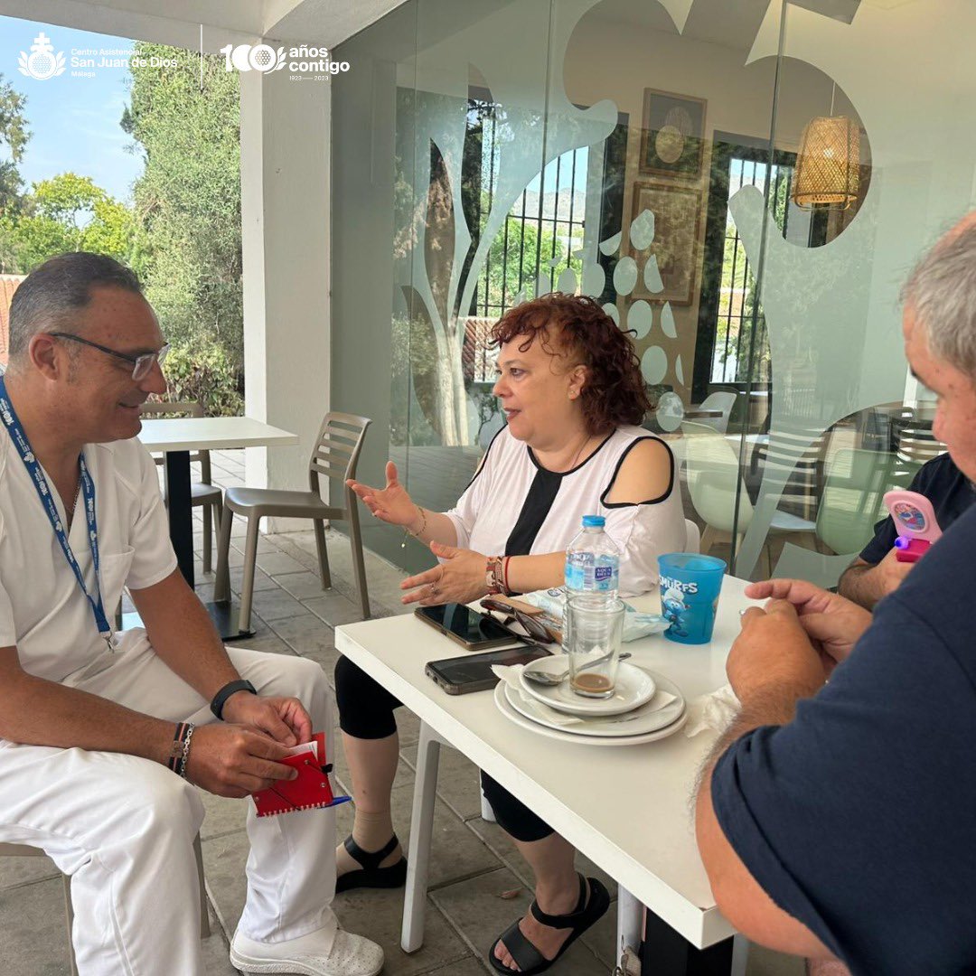 🏥 En el centro asistencial contamos con el Programa de Acompañamiento a las familias de los usuarios ingresados.

🫂 Lo lleva a cabo el Servicio de Atención Espiritual y Religiosa (SAER) para ofrecer un espacio donde puedan expresar, comprender y cuidar su dimensión espiritual.