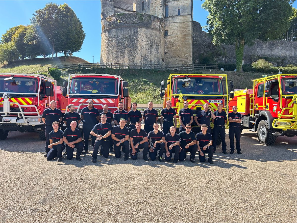 Sdis_87's tweet photo. #RenfortsOpé 
#interventions
Depuis hier, une dizaine de sapeurs #pompiers 🧑🏻‍🚒👨🏻‍🚒de la #HauteVienne sont partis avec des collègues du @SDIS23 en #DIP (Détachement d'Intervention Préventif) 🚒 dans le département de la Charente-Maritime @SDIS17 https://t.co/rPi2cyr3ms