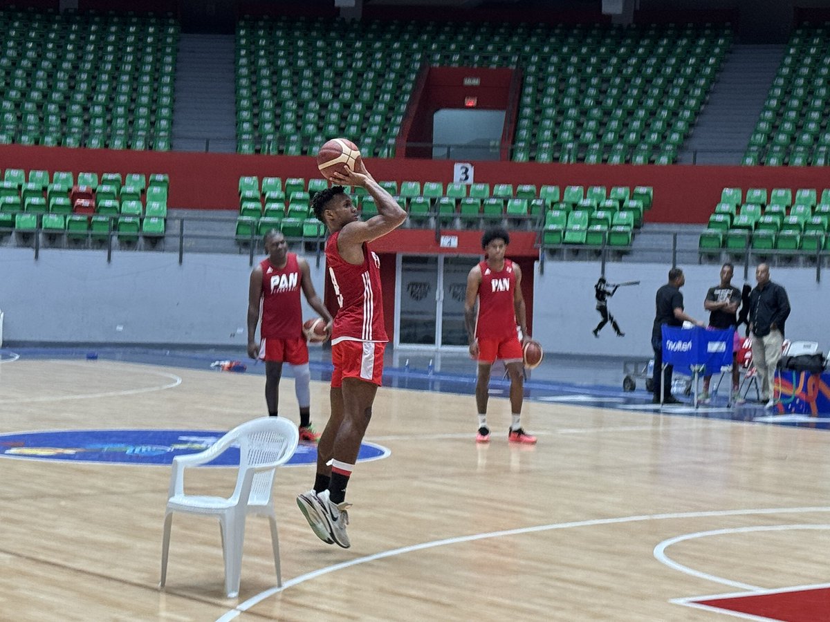 Edgardo Vidal (@evidal1507) on Twitter photo Primer entrenamiento de la selección nacional de baloncesto para la Copa Latina y AmeriCUP.
Un total de 10 jugadores entre ellos Guillermo Navarro, Ezequiel Bell y Justin Quintero.
<a href="/deportes_rpc/">Deportes RPC</a> <a href="/COSPanama/">COS</a> <a href="/TiempoExtraRPC/">Tiempo Extra</a> Primer entrenamiento de la selección nacional de baloncesto para la Copa Latina y AmeriCUP.
Un total de 10 jugadores entre ellos Guillermo Navarro, Ezequiel Bell y Justin Quintero.
<a href="/deportes_rpc/">Deportes RPC</a> <a href="/COSPanama/">COS</a> <a href="/TiempoExtraRPC/">Tiempo Extra</a>