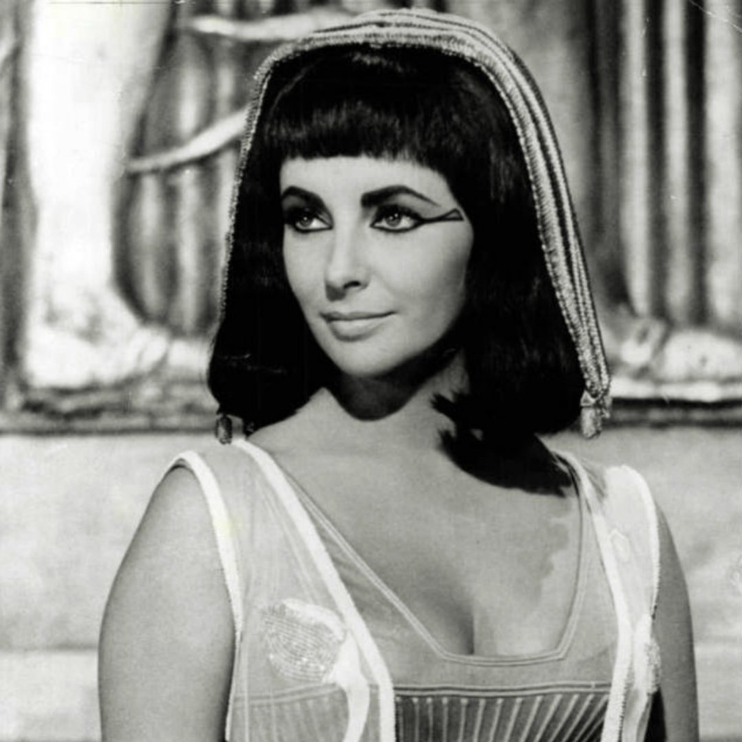 📸 Elizabeth Taylor  

🎥 Cleopatra  

1963
