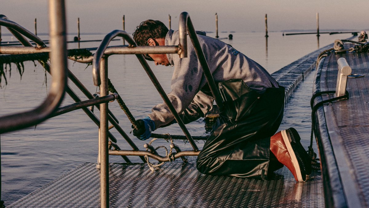 Some jobs don’t wait for nice weather—and neither should your gear. Iron Eagle keeps you dry, comfortable, and protected through long shifts, rough seas, and backbreaking work. 

PC: Dowell &amp; Co. Photography

l8r.it/SPE9