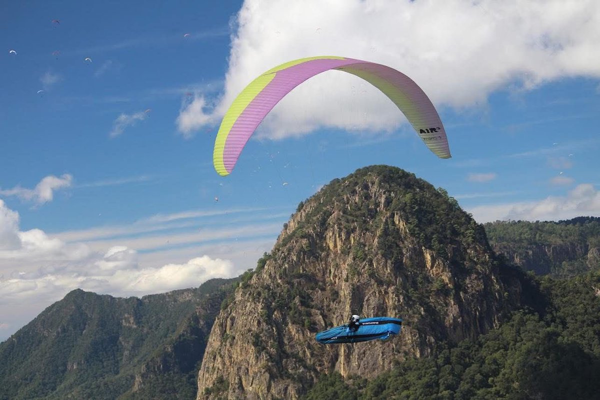 EdomexTurismo's tweet image. Enamórate, este verano ☀️⛅️, del #PuebloConEncanto de #Temascaltepec. Un sitio que te conecta con la naturaleza, aventura, saberes ancestrales y más. 
#EstadoDeMéxico #UnDestinoHechoAMano