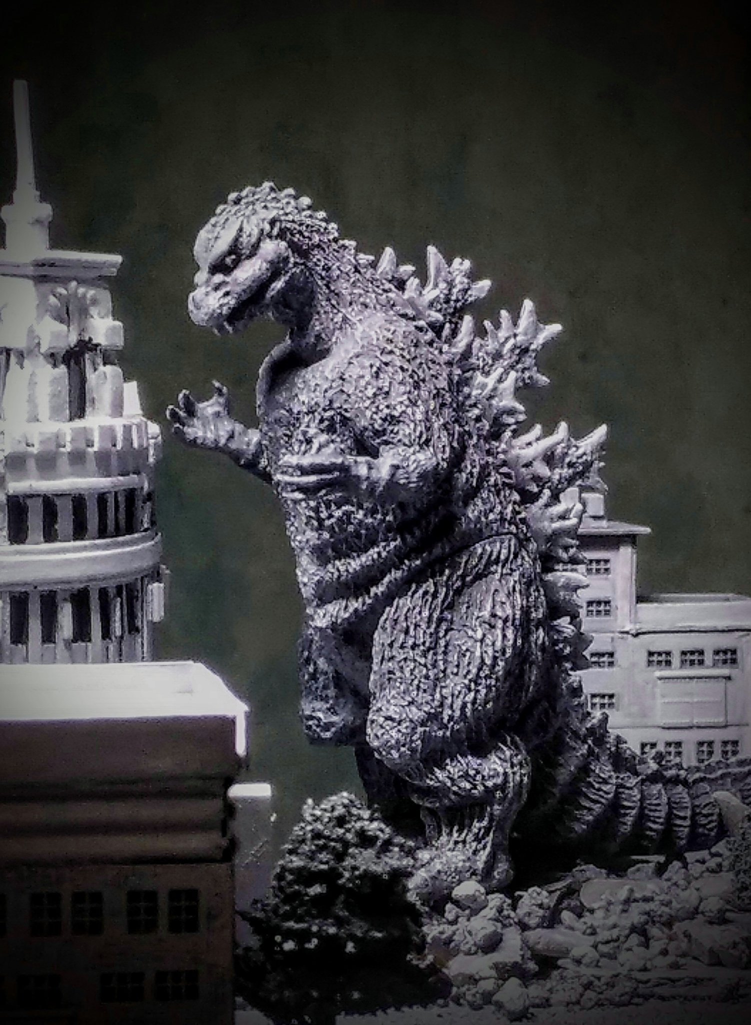【☆ タイムセール短期出品！リペア箇所有！】　ゴジラ対ラドン(ジオラマ) gr1964set_pct7.jpg