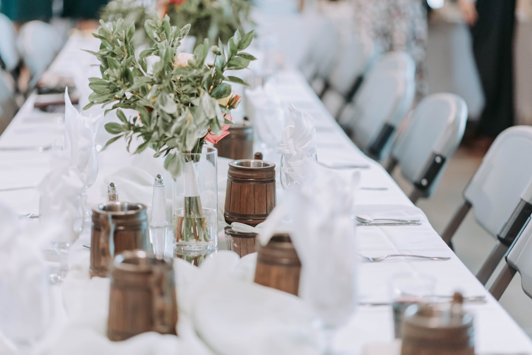 Celebrate love in style! Our unique venue options for both spaces and decor can help make your special day truly unforgettable! 🎉 
eastpark.co.uk/weddings #easthampsteadpark #WeddingVenue