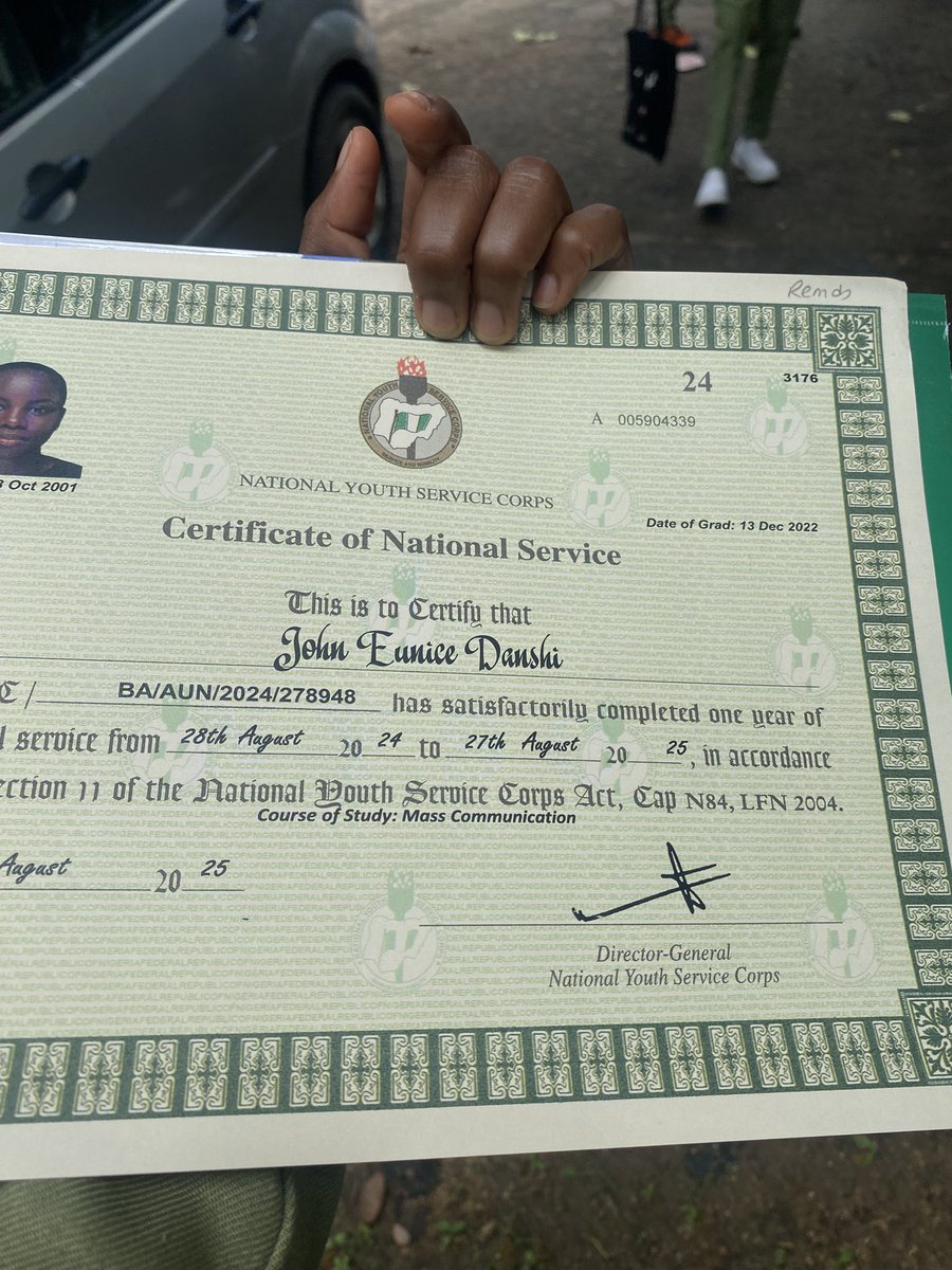 _danshi__'s tweet image. Job equals congrats🤭😂