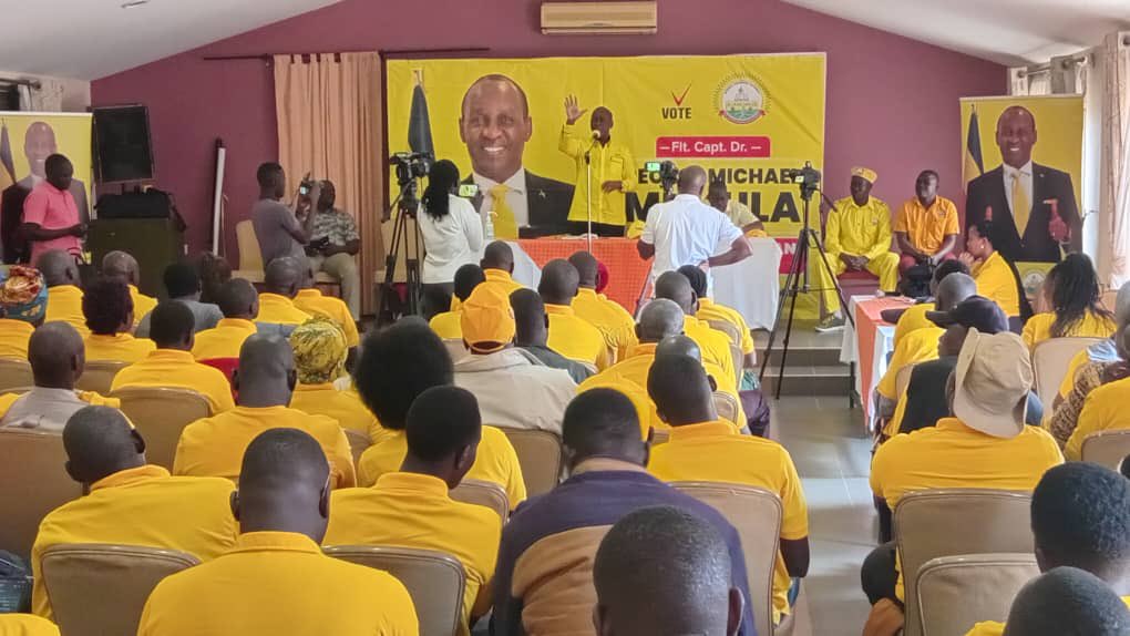 NabaasaWyclif1's tweet image. #LATEST_UPDATE
The NRM delegates in Soroti city have this afternoon welcomed captain Mike Mukula in a consultative meeting in Soroti hotel and Akello Hotel, pledging to give him another Term in the CEC.

BOB Owiny the Soroti district LC5 NRM flag bearer #Mukula4CEC