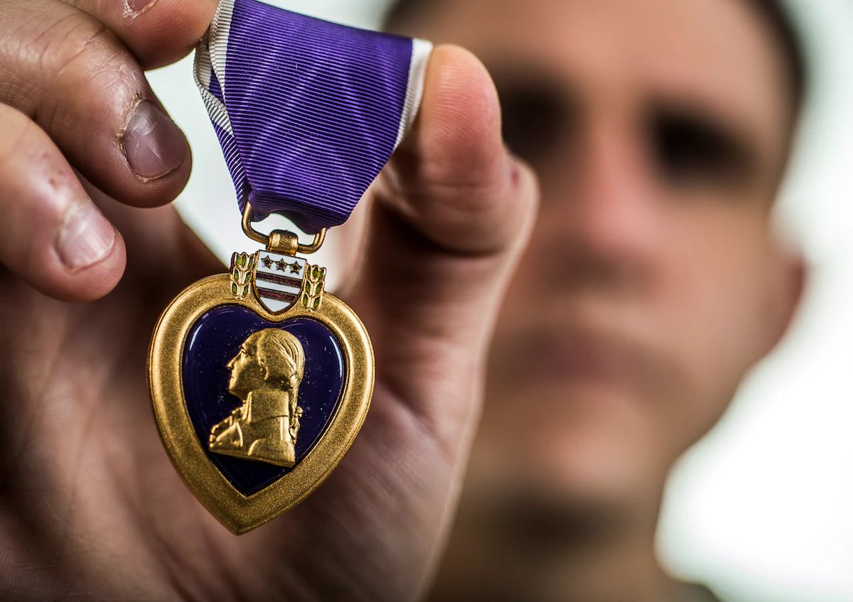 Today we honor those wounded in battle, recipients of the Purple Heart. 
defense.gov/News/News-Stor…