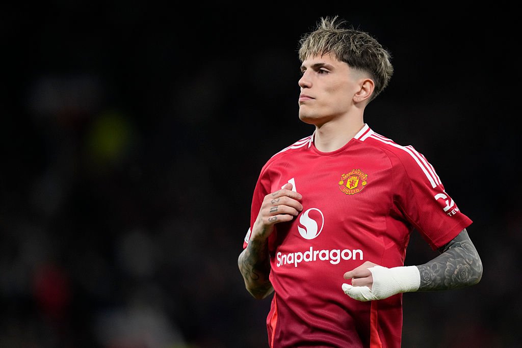 Ben Jacobs (@jacobsben) on Twitter photo More on exclusive Alejandro Garnacho story from earlier with <a href="/alex_crook/">Alex Crook โฝ๏ธ๐</a>. #MUFC want ยฃ50m, down from ยฃ60m+ in January.
Formal talks now ongoing with #CFC hoping for a price drop as Manchester United look to sell.
Garnacho waiting for an agreement. He expects move to happen.๐ฆ๐ท More on exclusive Alejandro Garnacho story from earlier with <a href="/alex_crook/">Alex Crook โฝ๏ธ๐</a>. #MUFC want ยฃ50m, down from ยฃ60m+ in January.
Formal talks now ongoing with #CFC hoping for a price drop as Manchester United look to sell.
Garnacho waiting for an agreement. He expects move to happen.๐ฆ๐ท