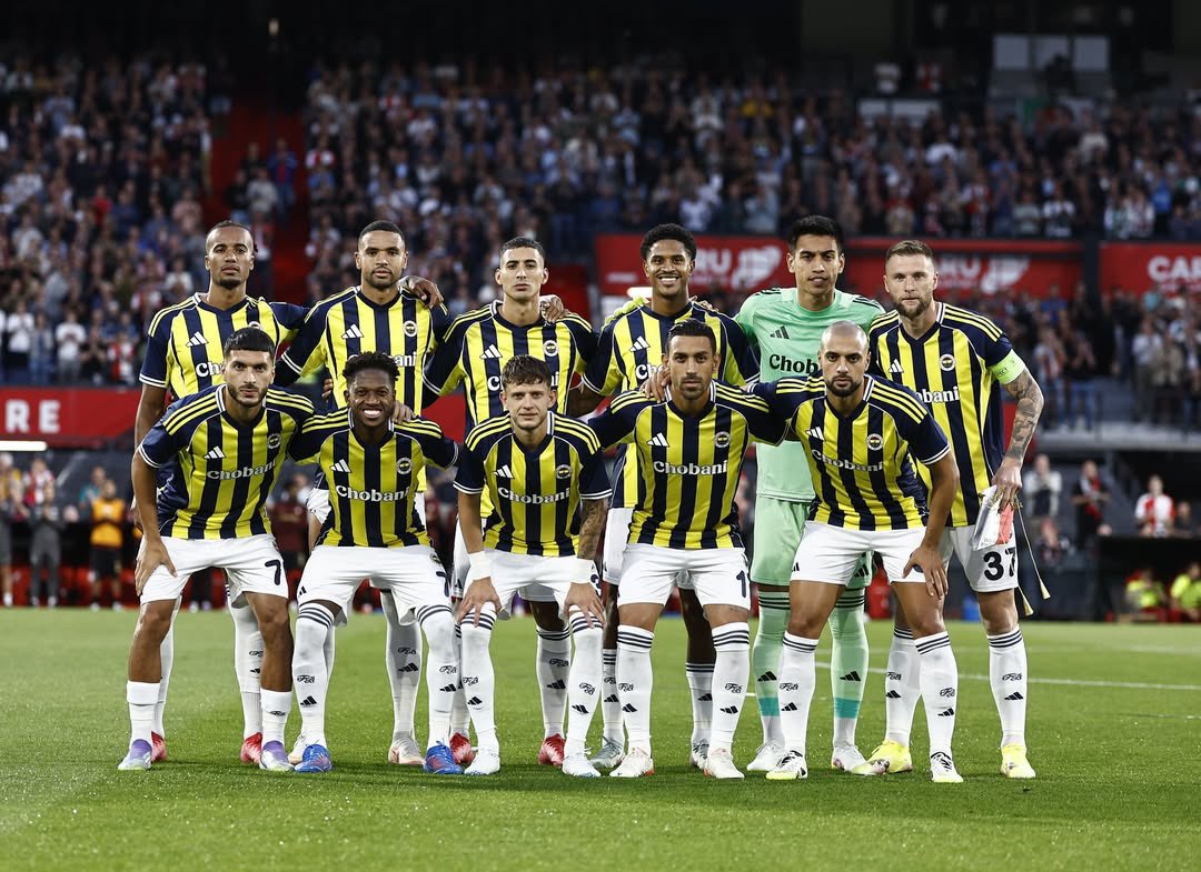 Savaştık. Kaybettik. Ama Kadıköy’de ne yapacağımızı çok iyi biliyoruz.
💛💙Haydi Fener!

We fought. We lost. But we know exactly what needs to be done at Kadıköy.
💛💙Let’s go Fener!