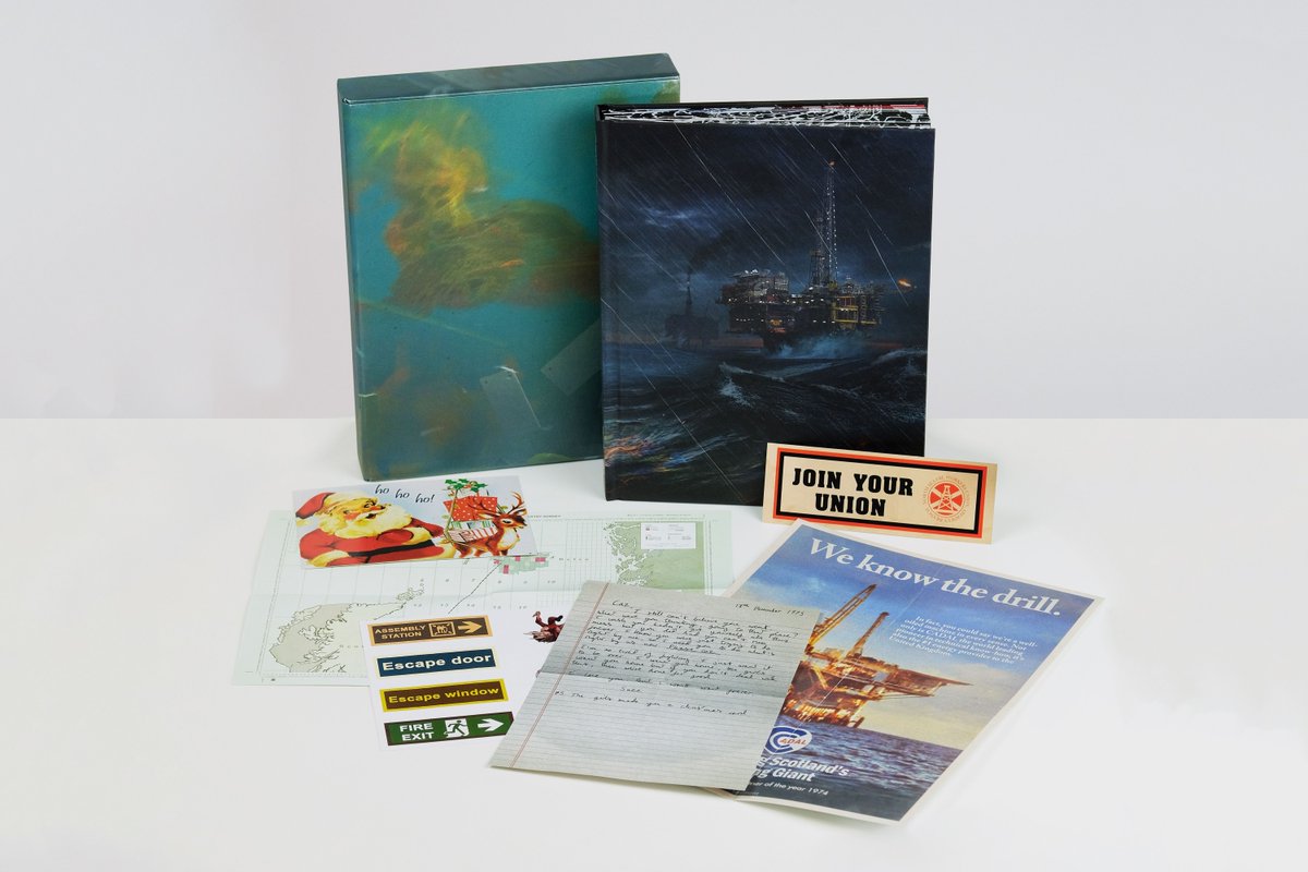 THE ART OF STILL WAKES THE DEEP is shipping next week! 📦

We are incredibly proud of how our stunning book captures this fantastic game.

Standard &amp; limited Deluxe available.

cookandbecker.com/en/artwork/349…