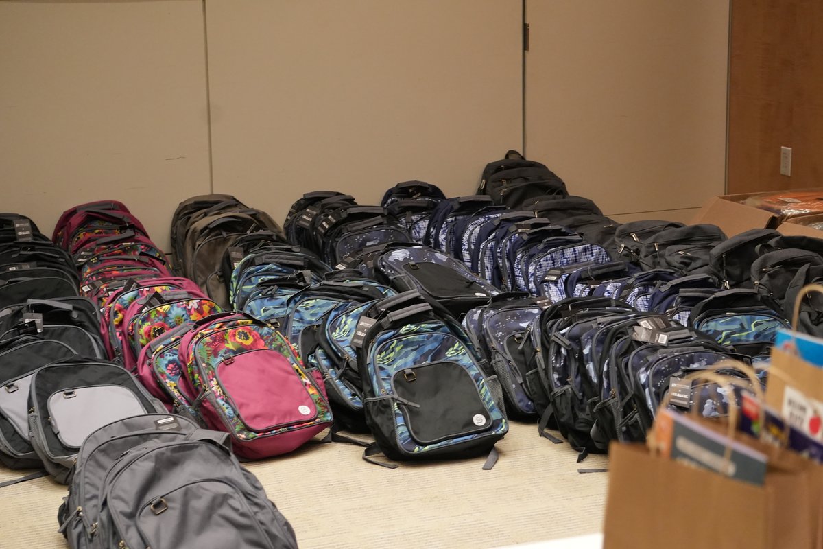 As the new school year begins, let's prioritize safety! 🏫📚 For Drivers: Slowdown in school zones, watch for students, &amp; put phones away. 📱 For Students &amp; Parents: Stay alert, avoid distractions, &amp; make eye contact with drivers. Together, we can keep our community safe! 💪