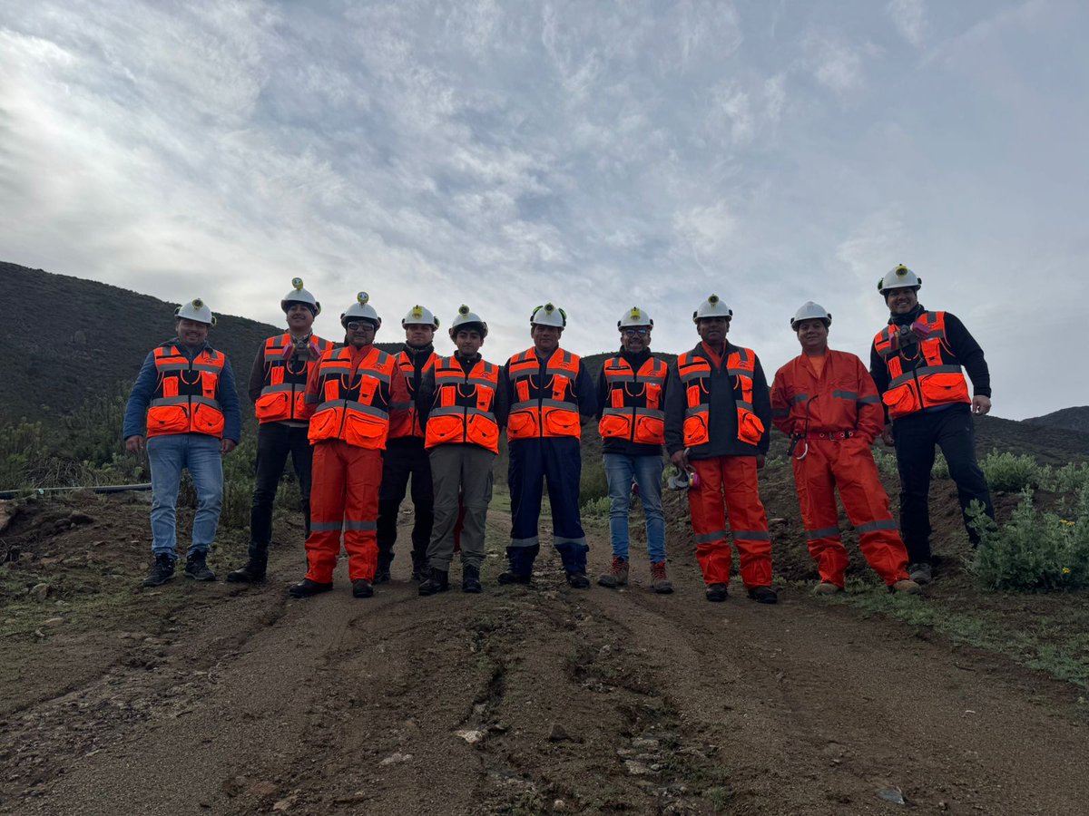 AltiplanoMetals's tweet image. Operations officially started this week at the Santa Beatriz Project!

After a successful kick-off and thorough safety and onboarding sessions, our teams are now on the ground.

#SantaBeatrizProject #ChileMining #APN