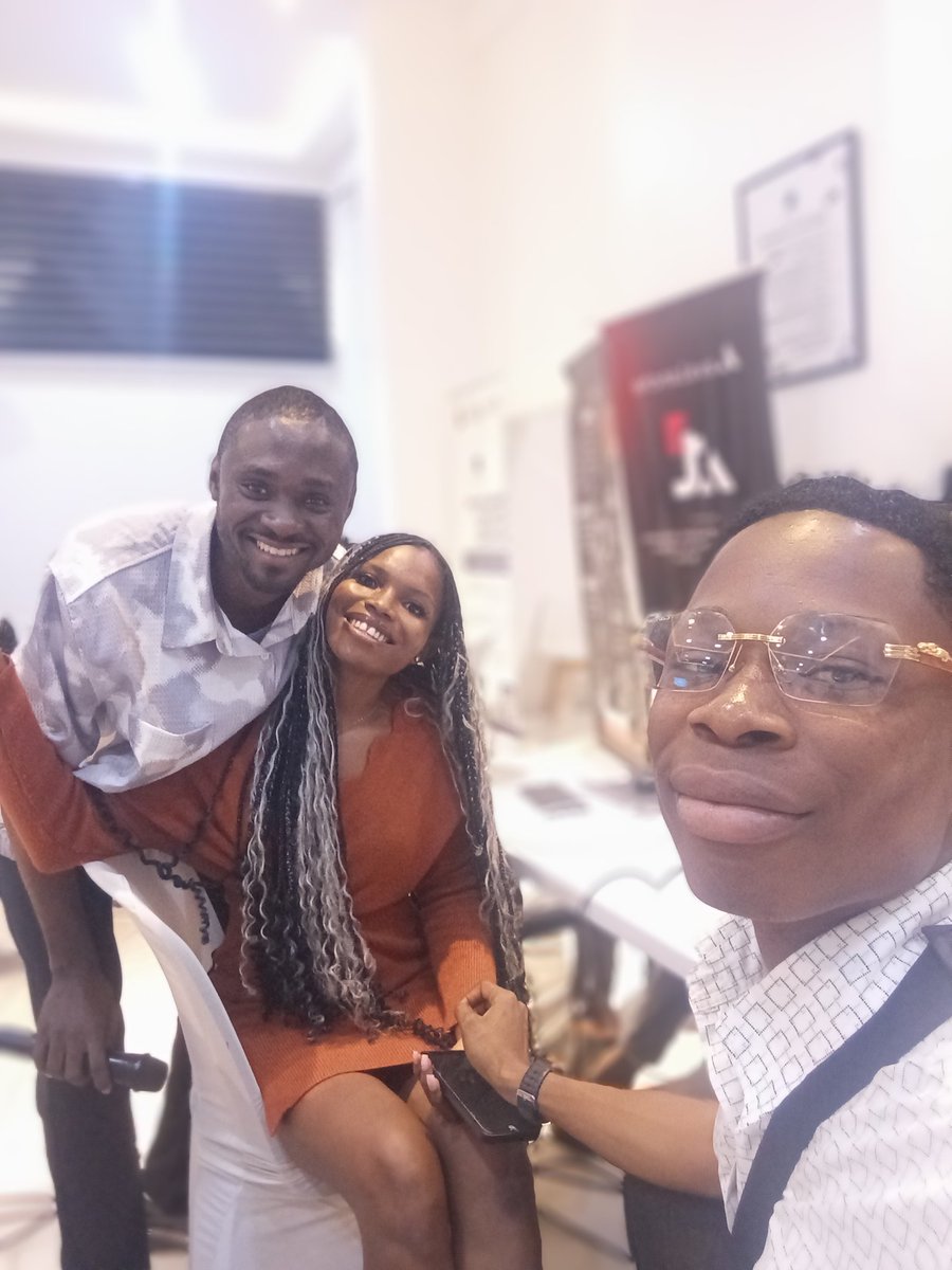 💎DIAM⭕ND_FUNDS (@diamondmiracle7) on Twitter photo Live at <a href="/Eth_Enugu/">Eth Enugu || 042 & SE Onchain</a>
<a href="/NenyeKingsley/">Vexahlia 🛫📍@Eth Enugu ‘25</a> and I with <a href="/kokocodes/">kokocodes.base.eth 🌳🟦</a>
Learnt a lot during his session.
Thanks a lot brother <a href="/kokocodes/">kokocodes.base.eth 🌳🟦</a> Live at <a href="/Eth_Enugu/">Eth Enugu || 042 & SE Onchain</a>
<a href="/NenyeKingsley/">Vexahlia 🛫📍@Eth Enugu ‘25</a> and I with <a href="/kokocodes/">kokocodes.base.eth 🌳🟦</a>
Learnt a lot during his session.
Thanks a lot brother <a href="/kokocodes/">kokocodes.base.eth 🌳🟦</a>