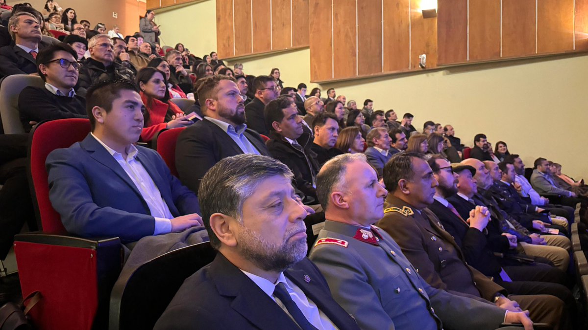 MTTAysen's tweet image. #AgendaMTT

✅️ En Cuenta Pública Participativa del Ministerio de Hacienda, encabezado por el ministro Mario Marcel y la subsecretaria de la cartera Heidi Brener.

En la instancia participó el seremiTT Hans Zimmermann junto al gabinete regional.

#ChileMejorConectado 🚍✈️🛳