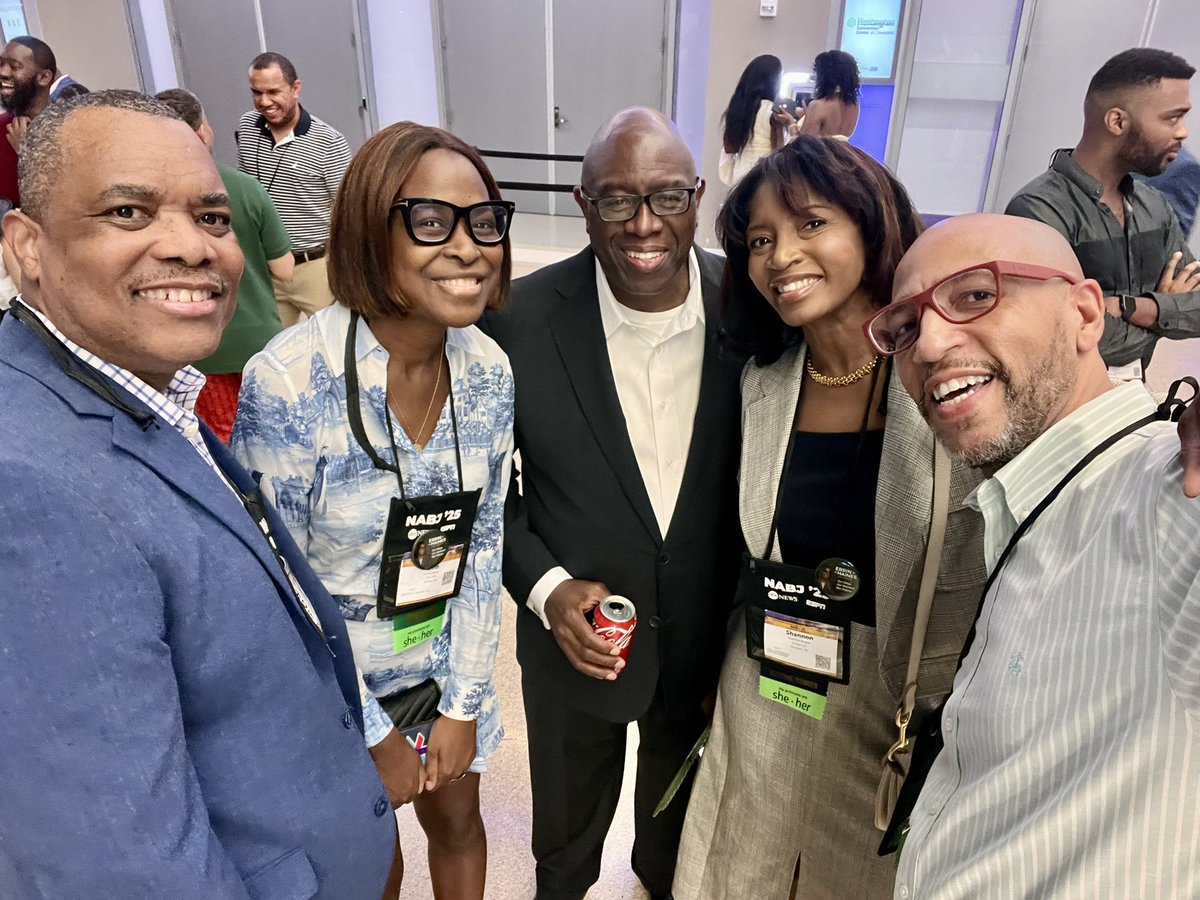 My #NABJ25 day full of reconnecting with peers, friends who have been a bulwark of support for more years than we may care to remember. Excited about <a href="/AMSimmons1/">Ann M. Simmons</a> being honored as <a href="/NABJ/">#NABJ Headquarters ✊🏾🖊️🎙️💻 📷 🎥 📝 🔈</a> Percy Qoboza Foreign Journalist of the Year and I’m following Errin Haines’ bid for #NABJ Pres.