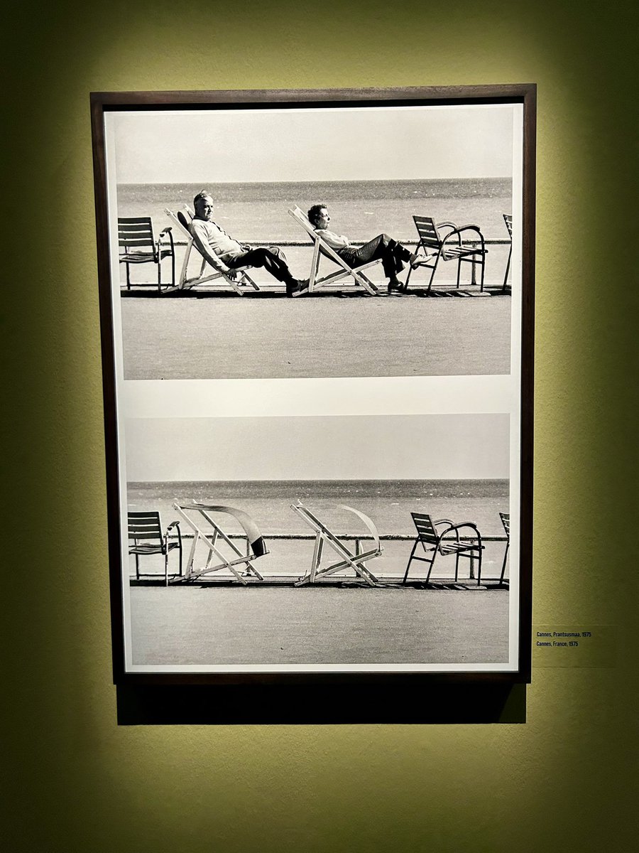 Tallinas Fotografiska muzejā fantastiska Elliott Erwitt fotogrāfiju izstāde. Katra bilde kā dzejolis.