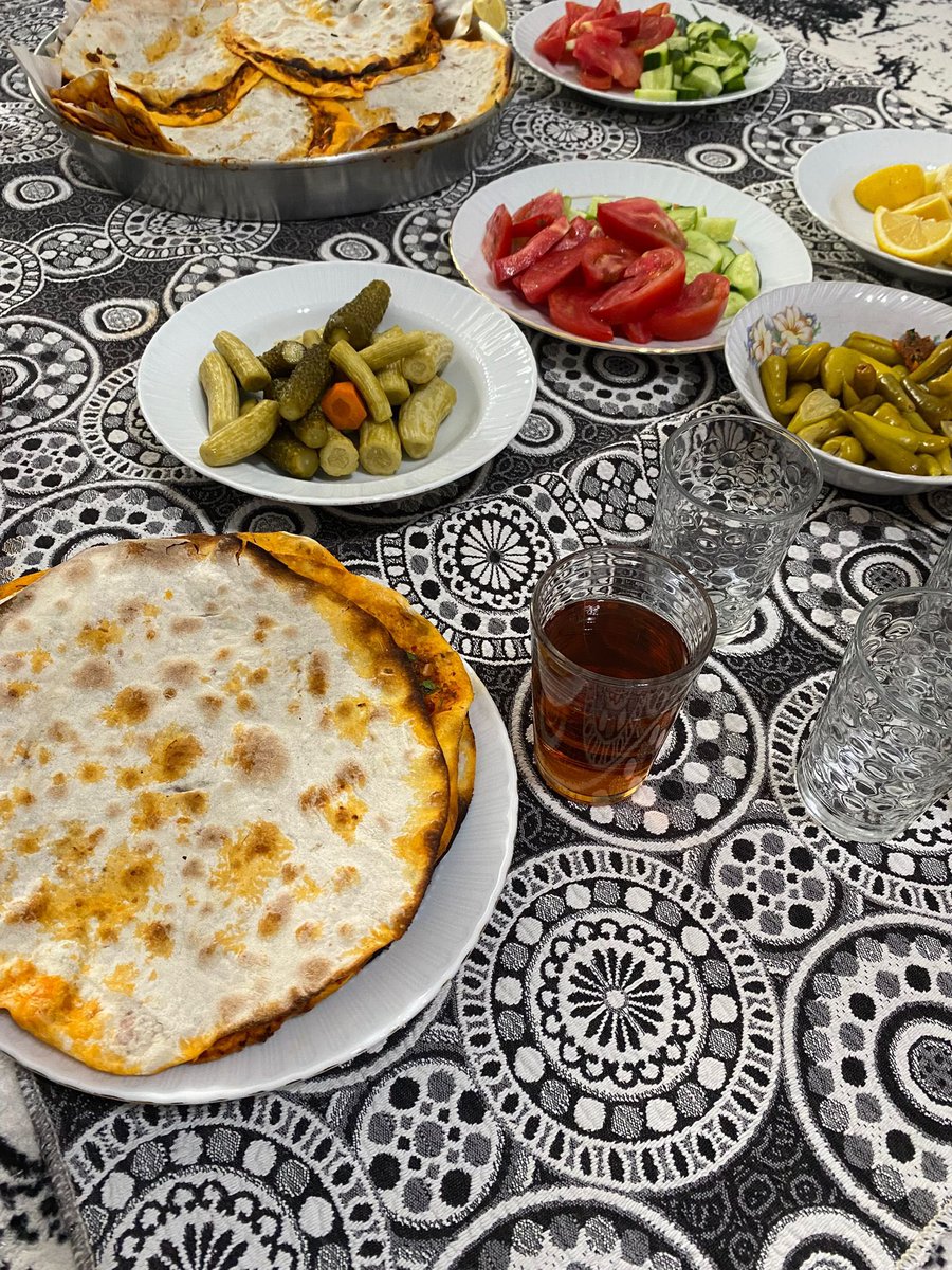 Akşam şöyle bir şey gömdüm 😋😋😋😋😋